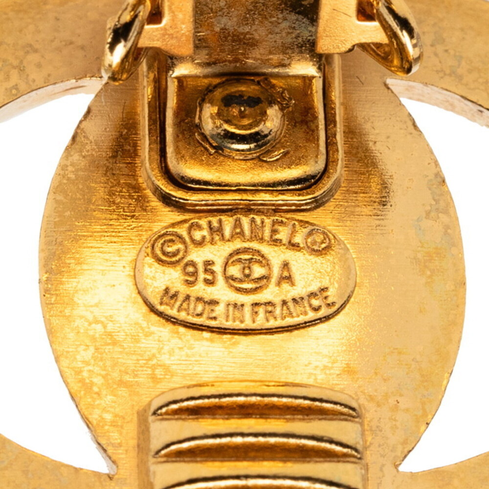 CHANEL Vintage Gold Logo Earrings - Picture 3 of 4